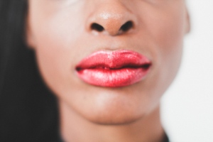 Behind the scenes: red lip